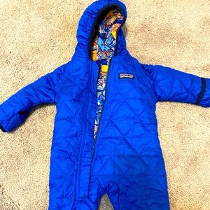 Patagonia mini puff down onesie, size 3 months